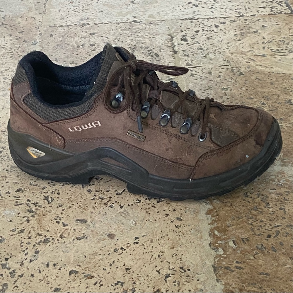 Lowa Renegade II GTX Low Brown Hiking Shoes Rugged 9
